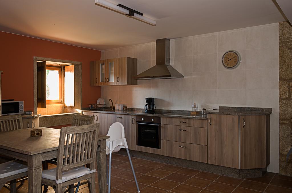 Maison d'hôtes Casa Do Ghabino à Santa Comba Chambre photo